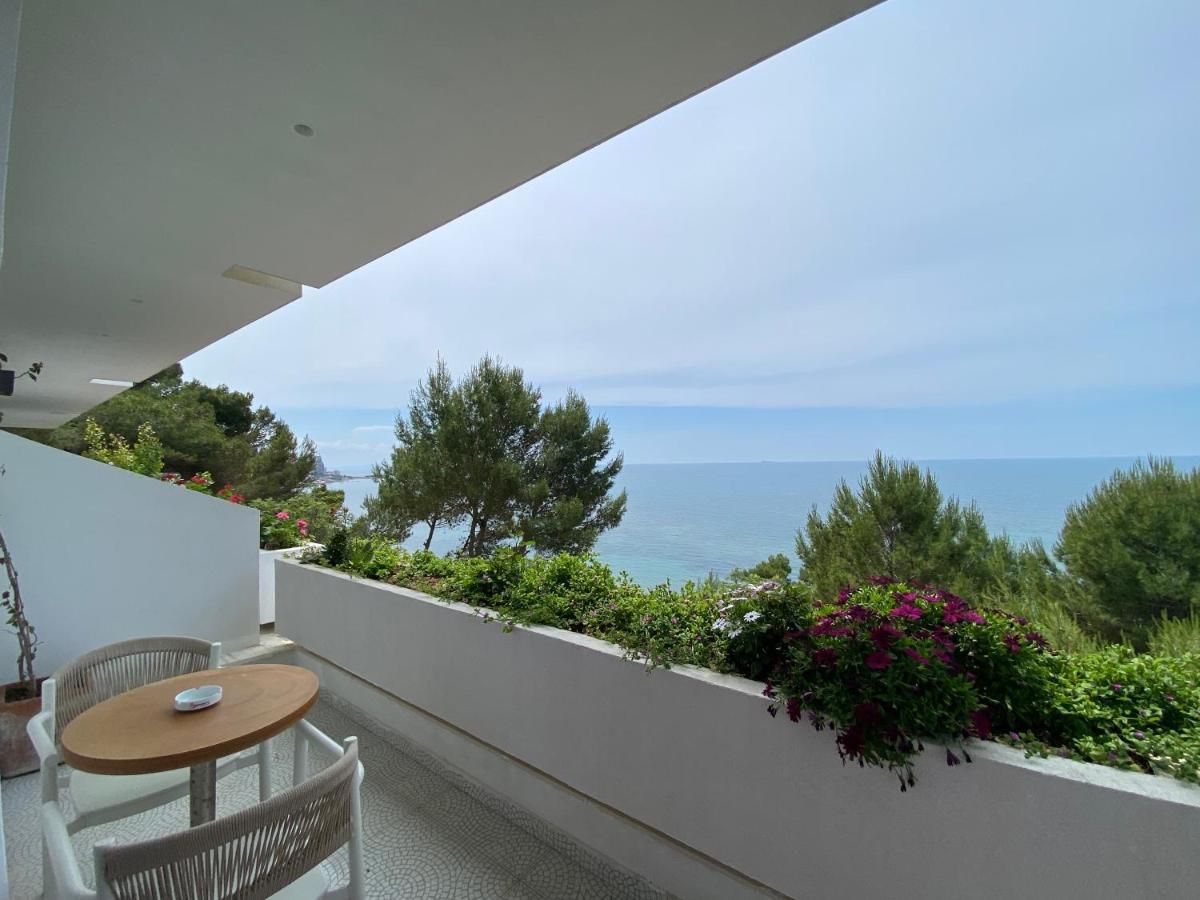 Villa D Hotel-Restaurant-Private Beach Durrës Buitenkant foto